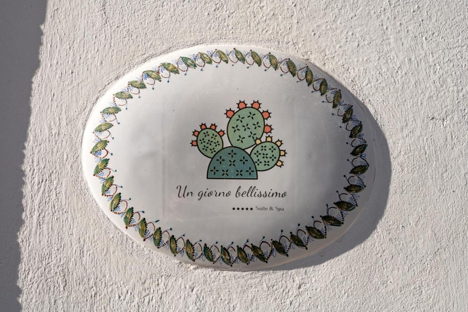 Un Giorno Bellissimo Suite & Spa Martina Franca Exterior foto